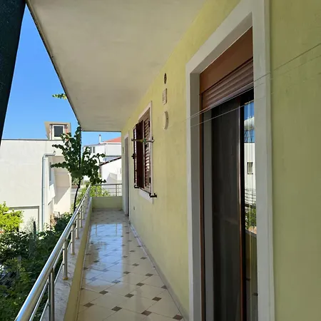 1 Appartement